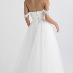 Fairytale White Tulle Bridal Gown - Image 14