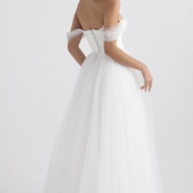 Fairytale White Tulle Bridal Gown - Image 15
